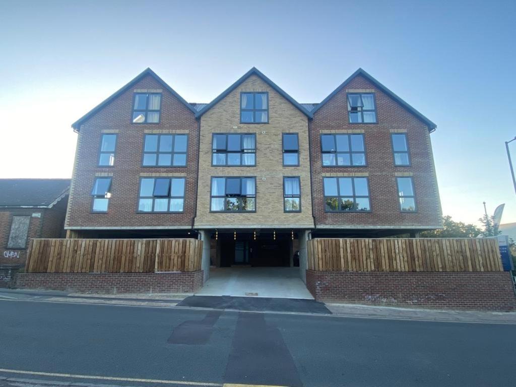 Stylish & Spacious Apartment Tunbridge Wells Extérieur photo